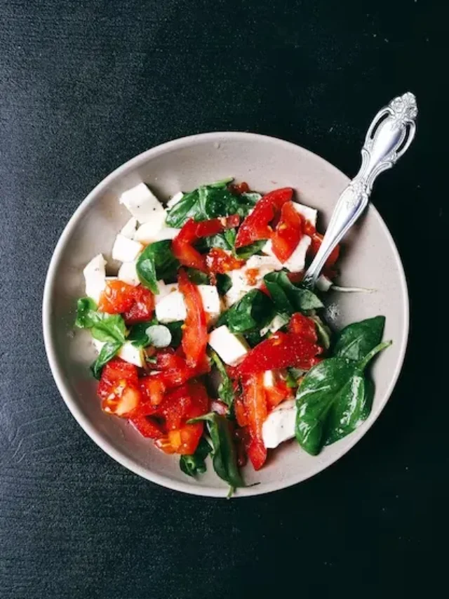 Summer Freshness: The Classic Caprese Salad Recipe